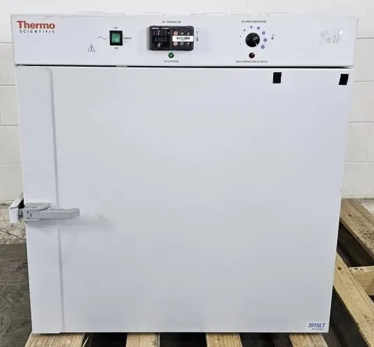 Thermo Scientific 3915LT Low Temperature Incubator, 6.5 cu ft 9110682