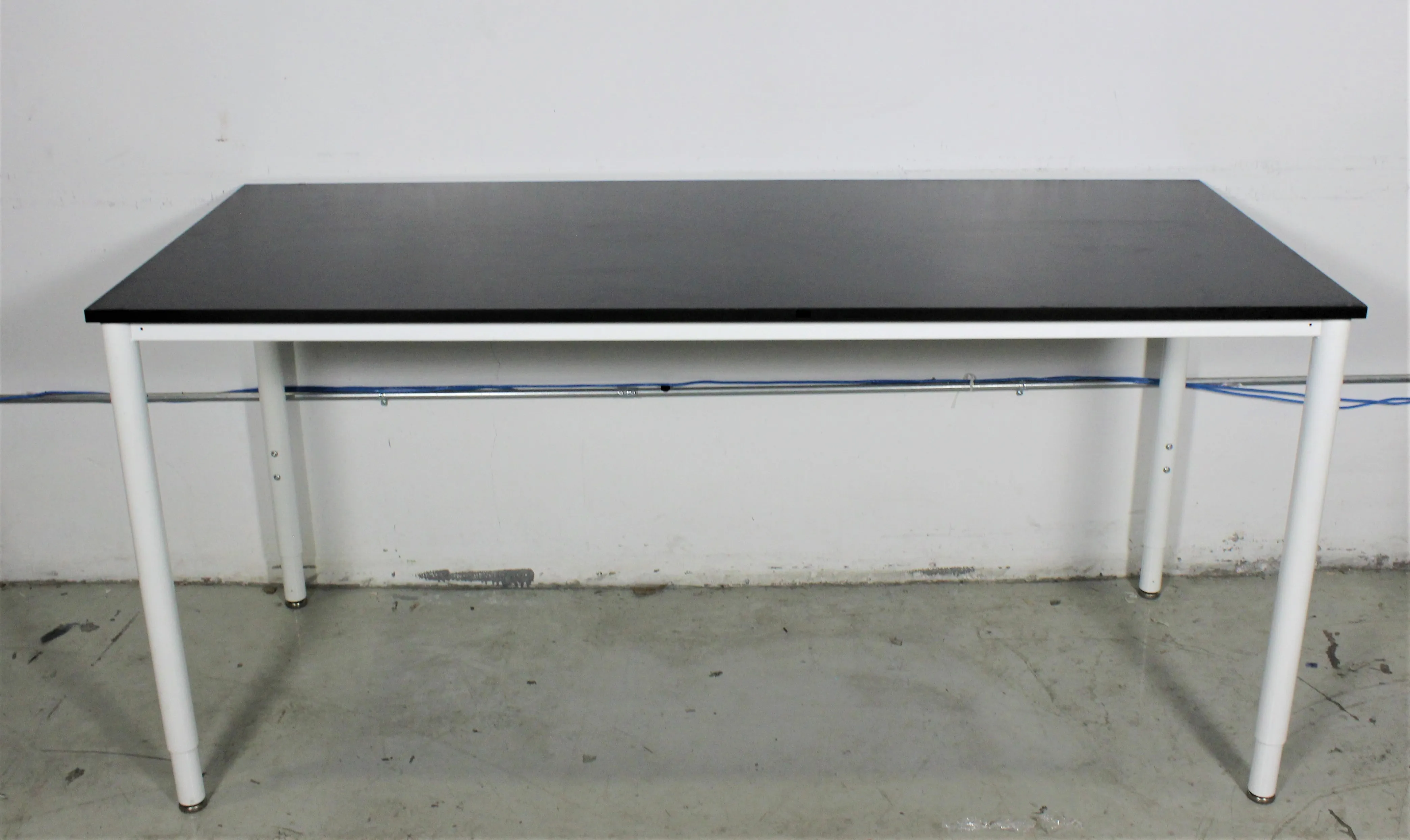 Agensys 1800 Stewart Laboratory Table