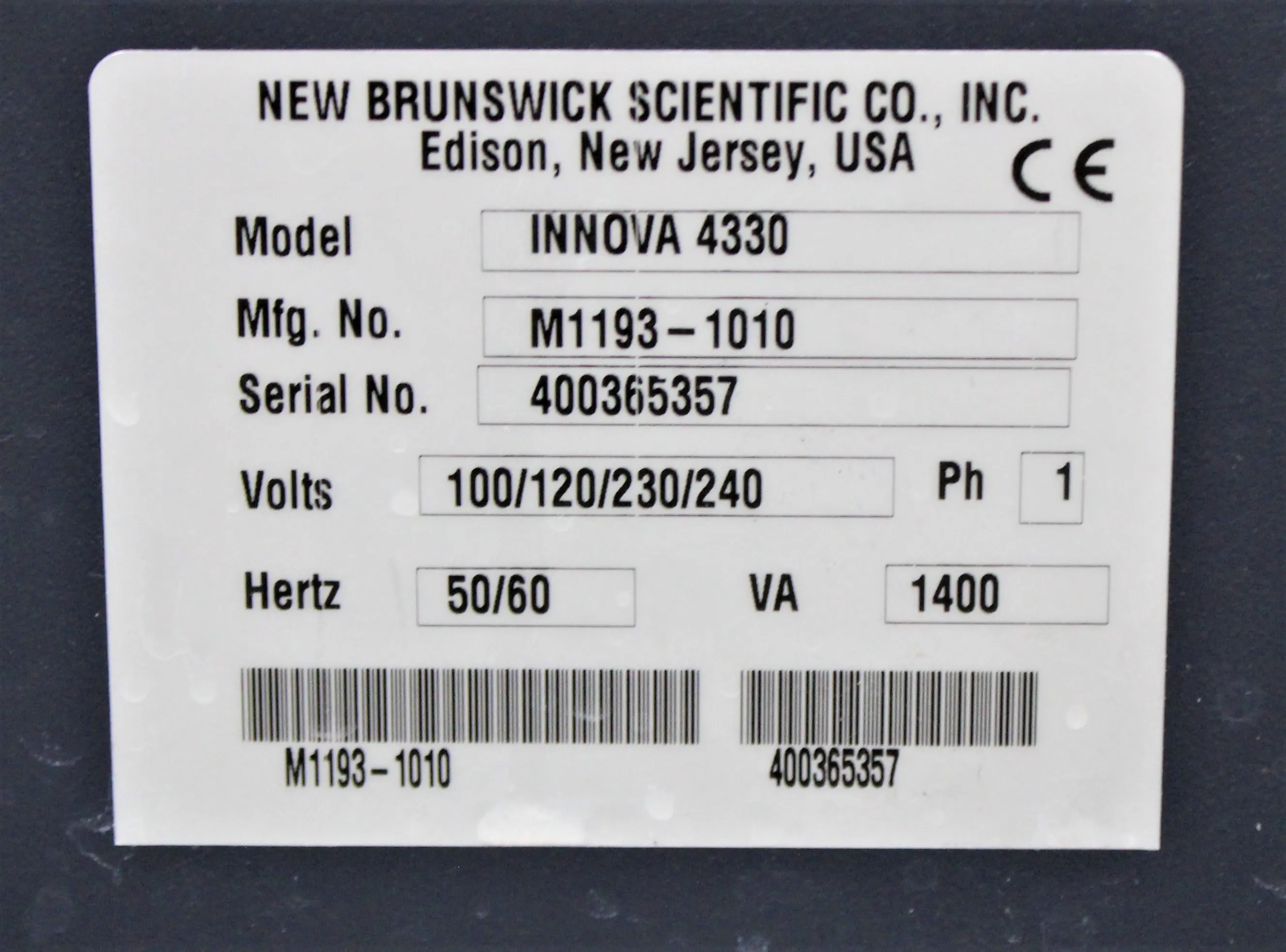 New Brunswick Innova 4330 Incubator Shaker