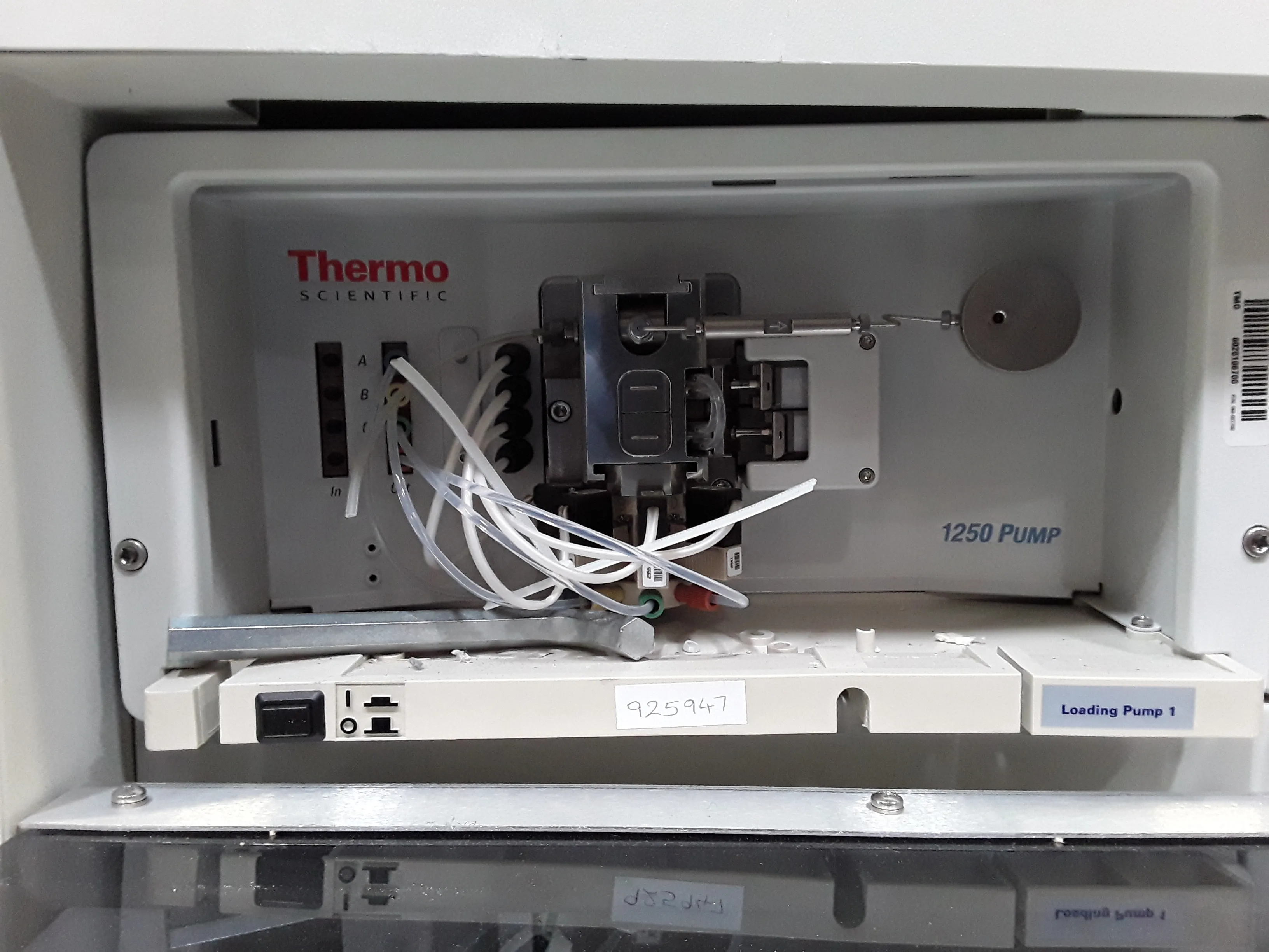 Thermo Fisher Transcend TLX-2 Auto Sampler HPLC System Mass Spectrometer