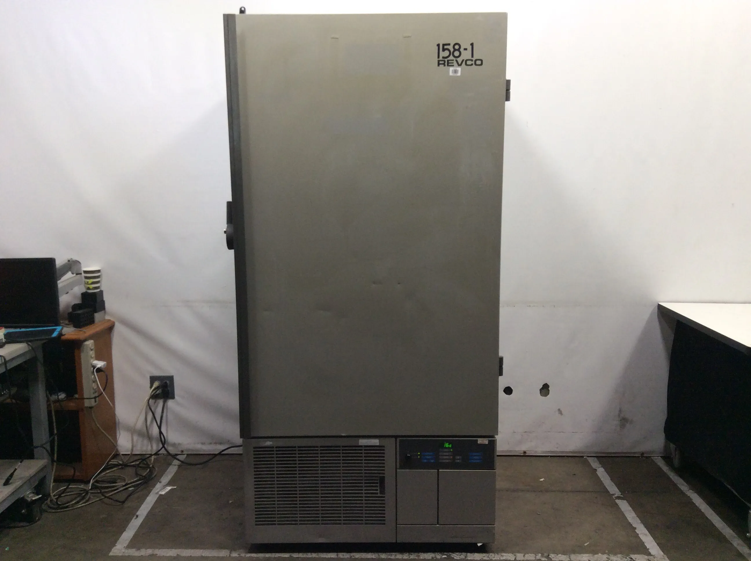 Revco 158-1 Model ULT2140-5-A29 Upright -40C Freezer Cold Storage