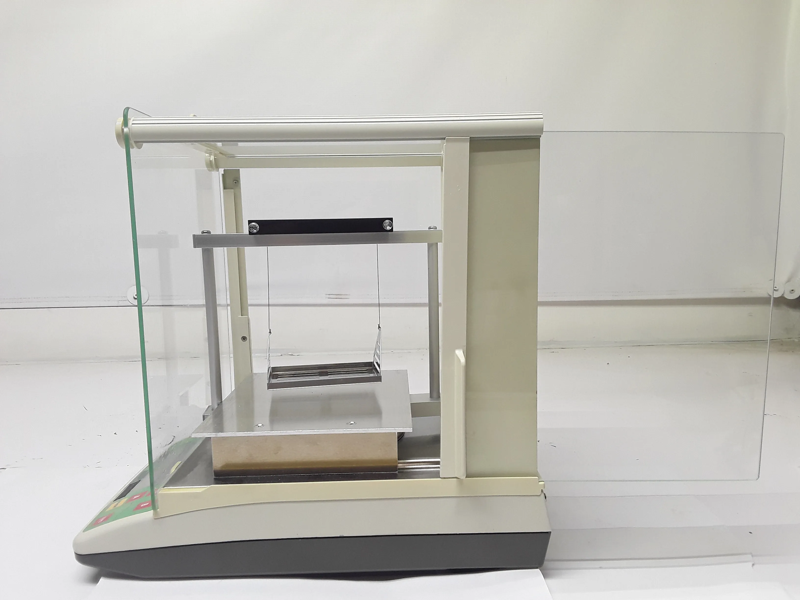 QualiTest SD-200L Analytical Balance Class 1 Used