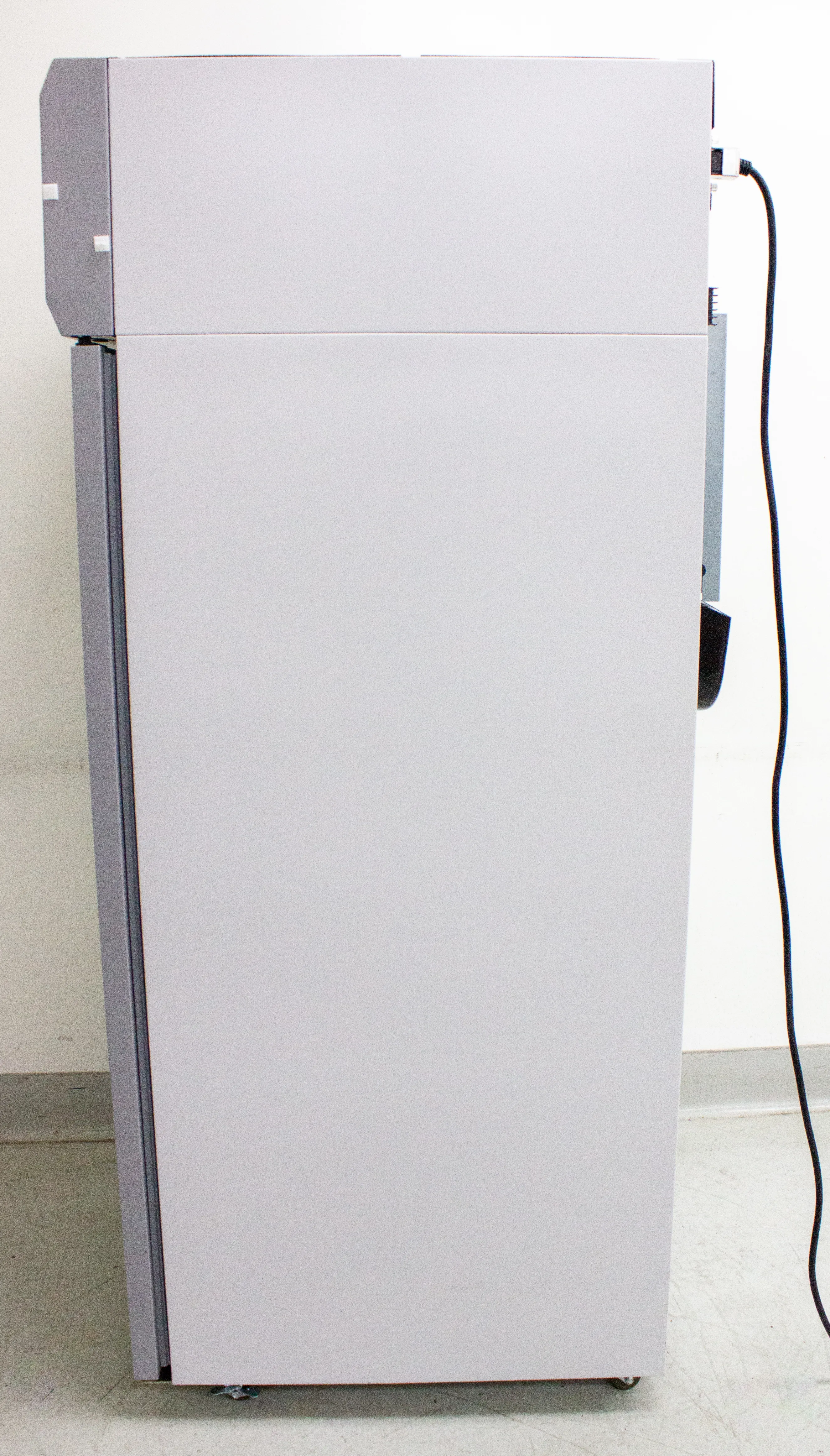 Thermo Scientific TSX Series High-Performance Lab Refrigerator TSX2305SA