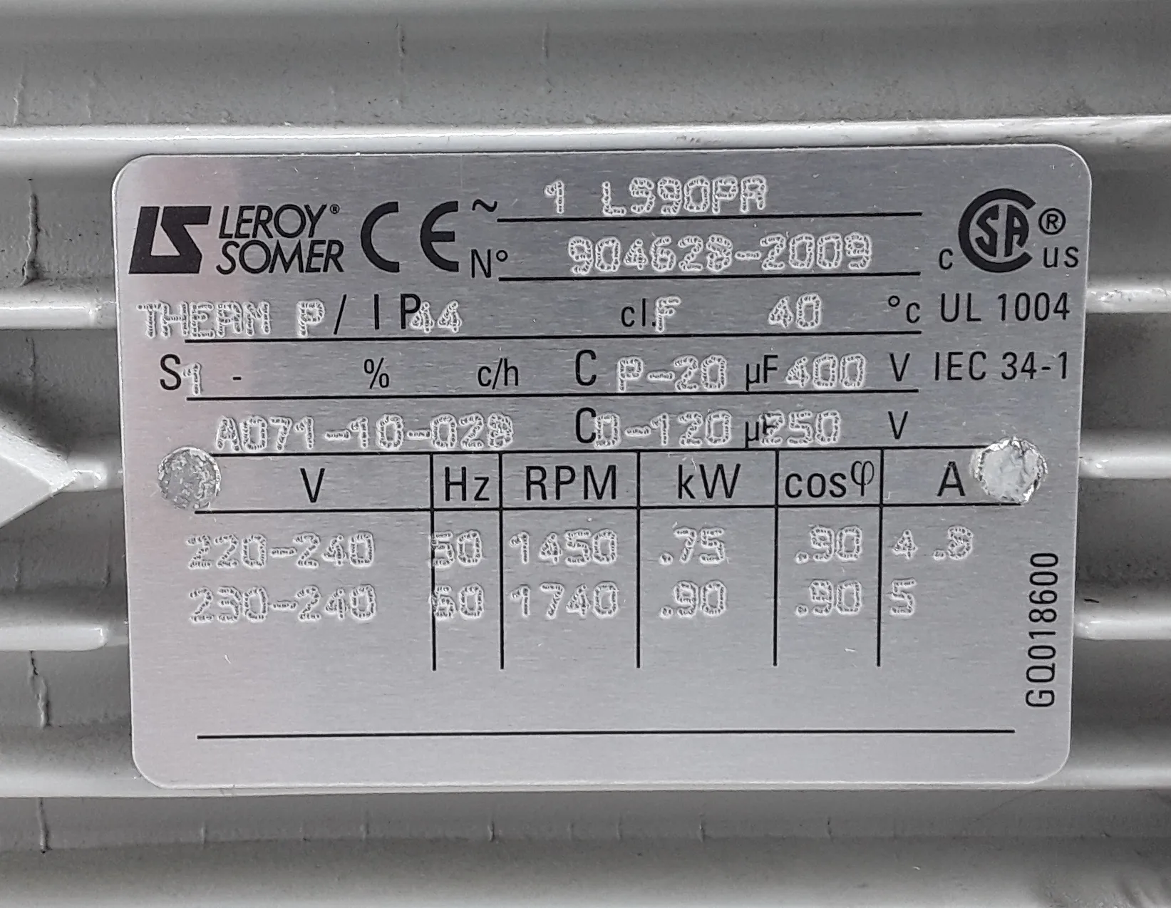 Edwards 28 Rotary Vane Dual Stage Vacuum Pump E2M28