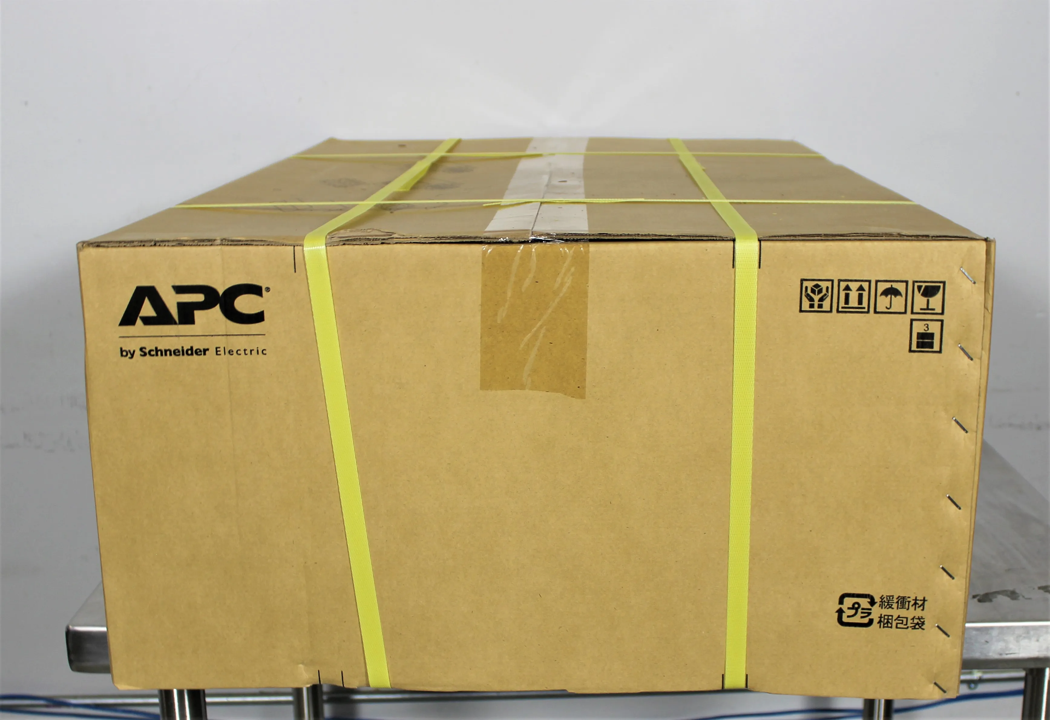 APC SRT5KRMXLT 120V/220V Smart-UPS On-Line Power Supply - UPS