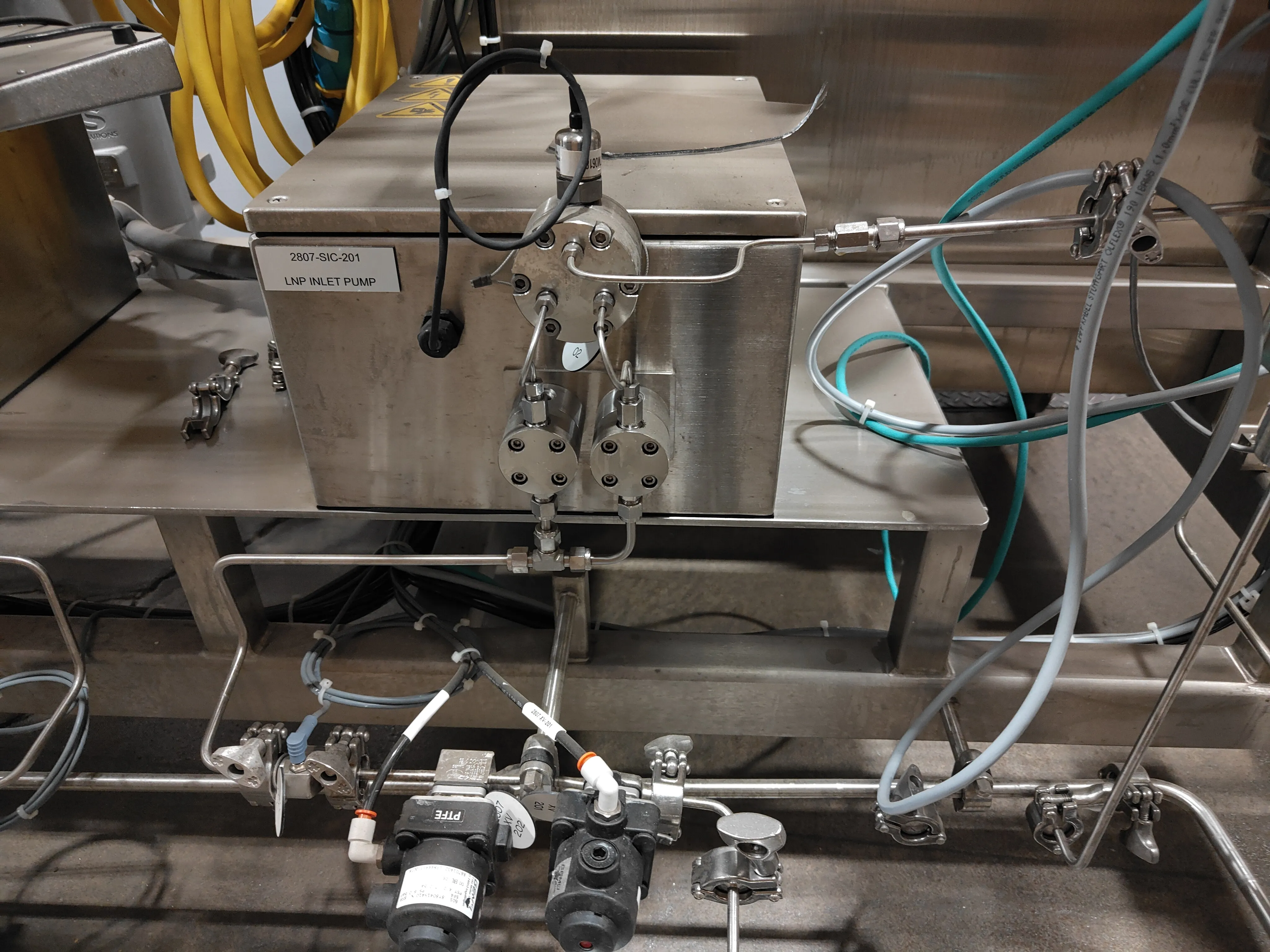 BioPharma Engineered Systems: FLNP T-Mixing Skid