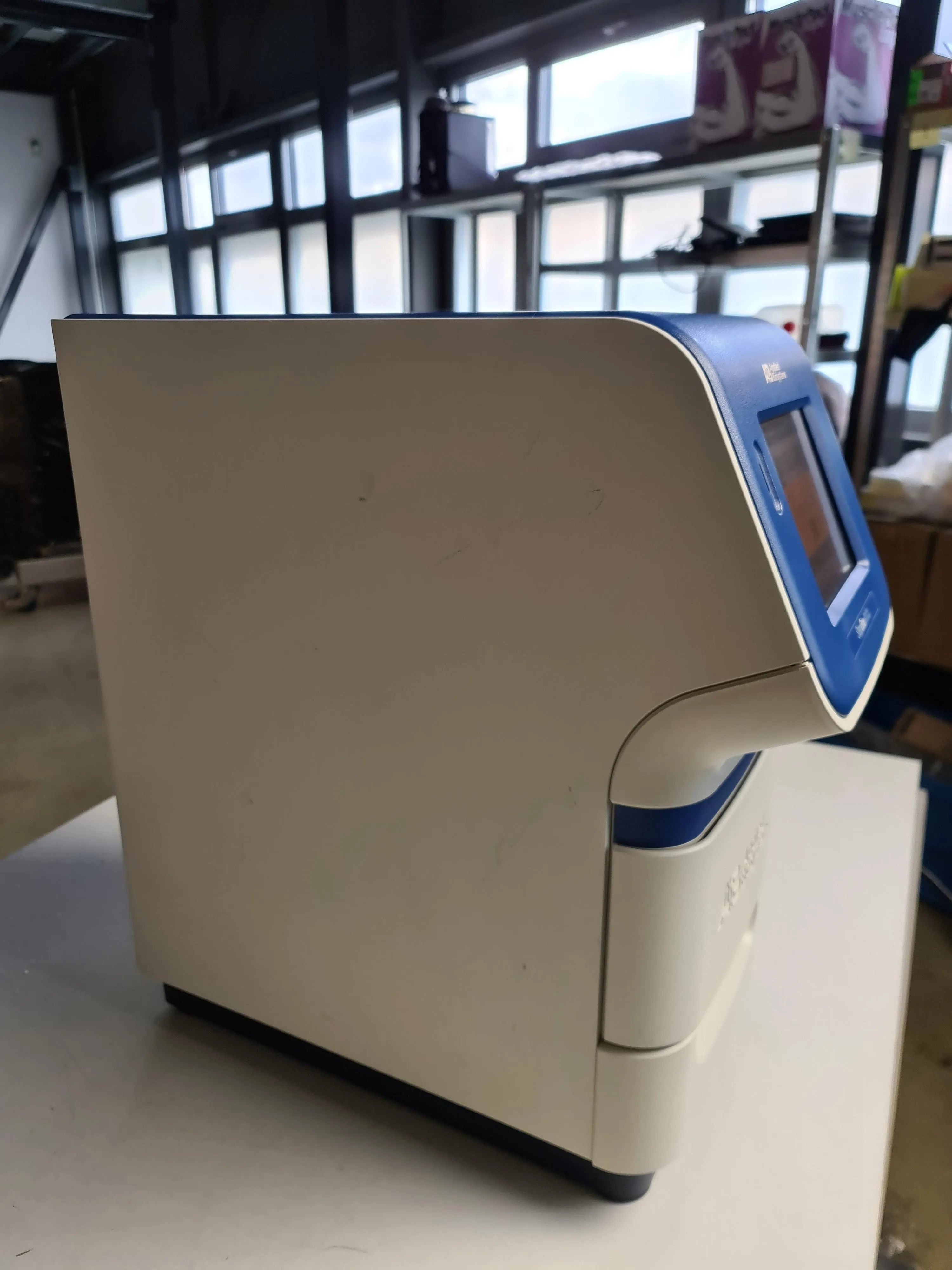 Applied Biosystems StepOne Real-Time PCR System 48-well - Low-Throughput