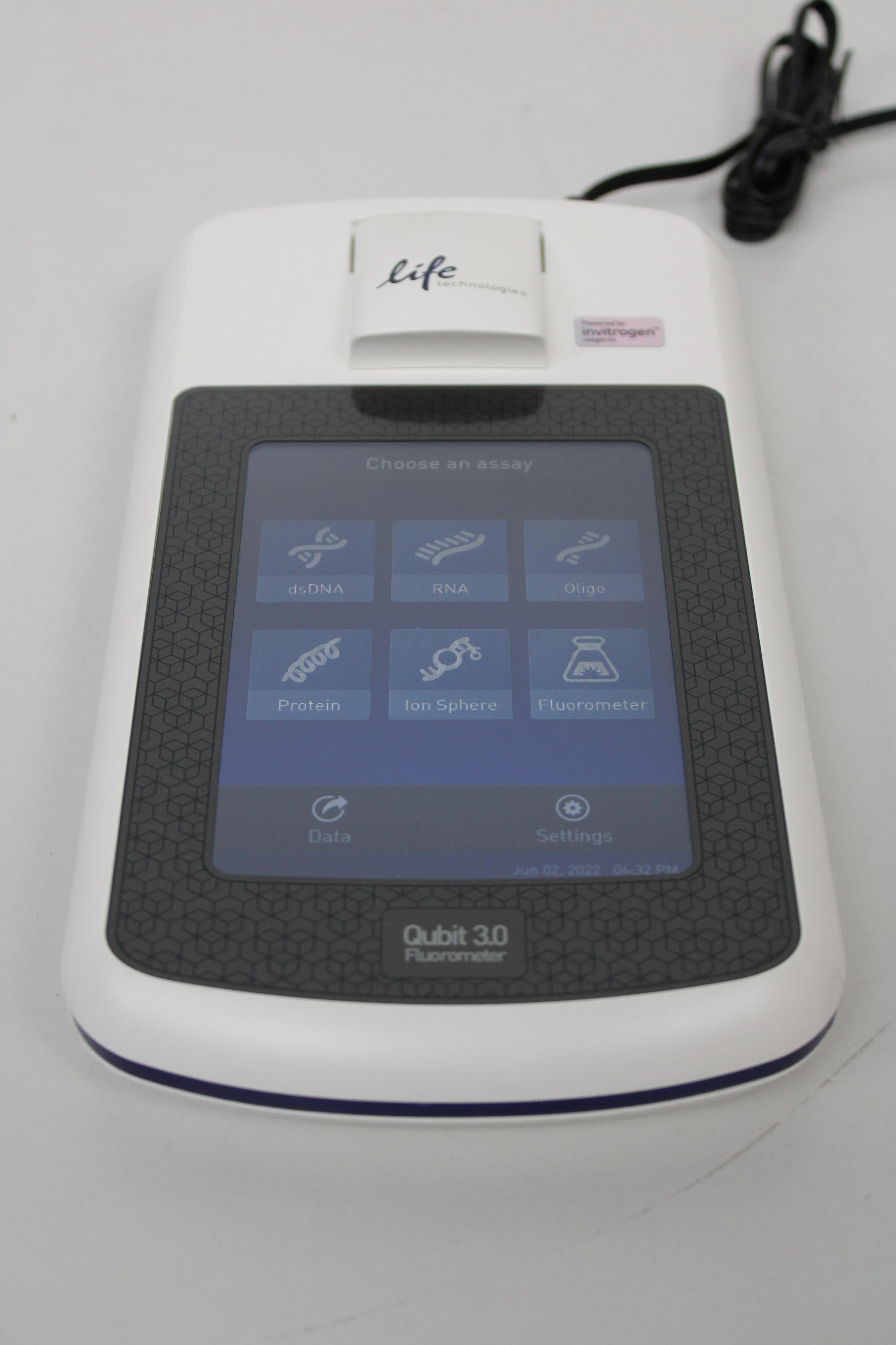 Invitrogen Qubit 3.0 Fluorometer Q33216 Molecular Biology DNA Synthesizer