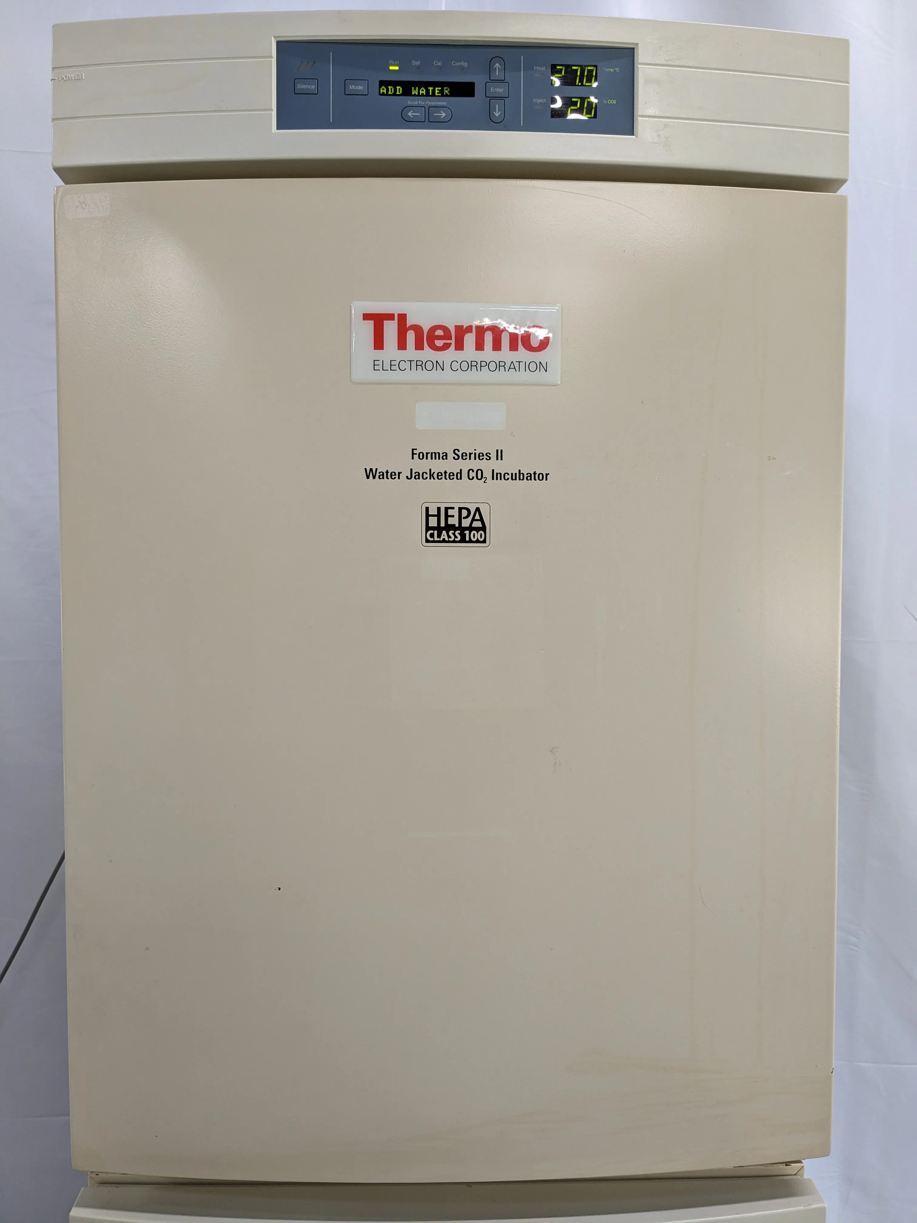 Thermo Scientific Forma Series II Water-Jacketed CO2 Incubator 3110