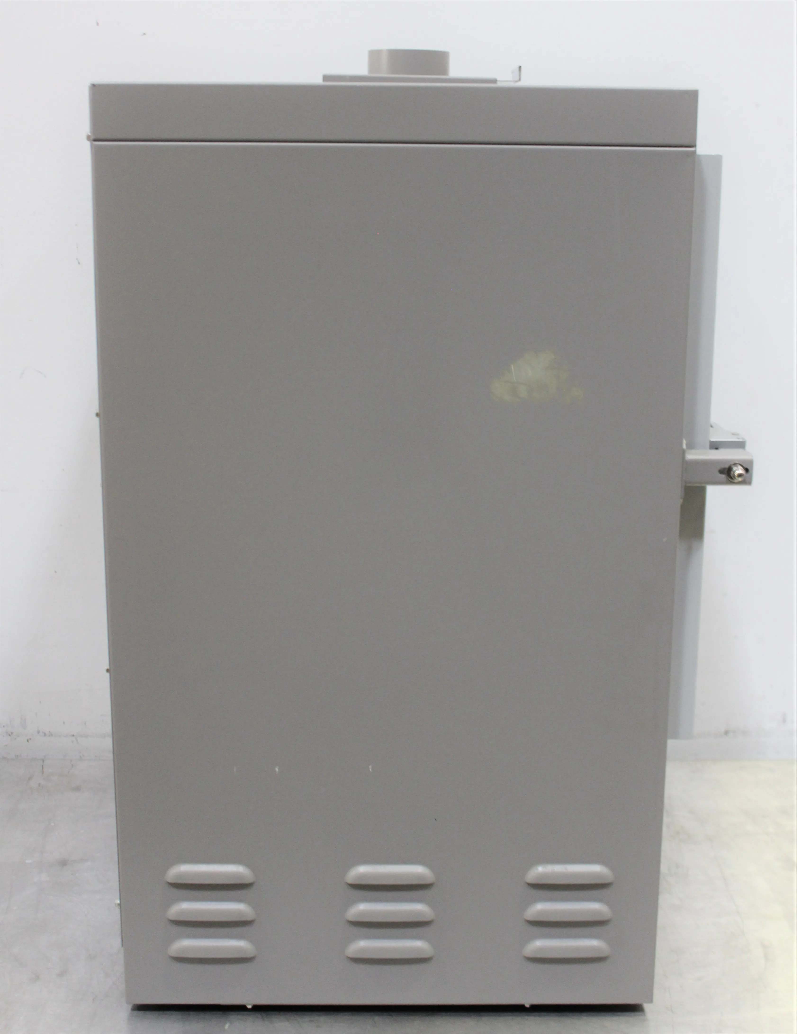 VWR 1330GM Gravity Convection Oven - Used Lab Equipment