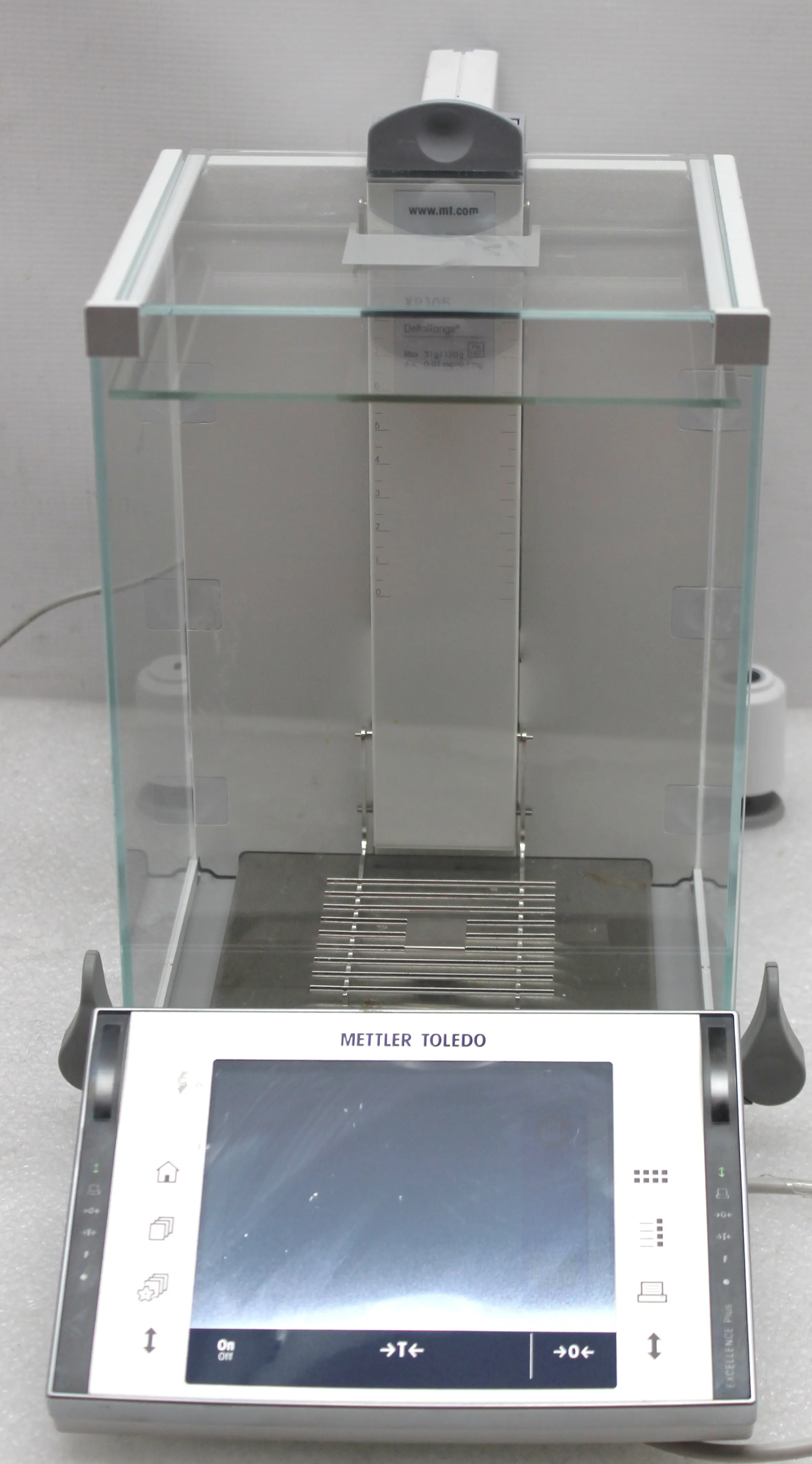 Mettler-Toledo XP105 Delta Range Analytical Balance