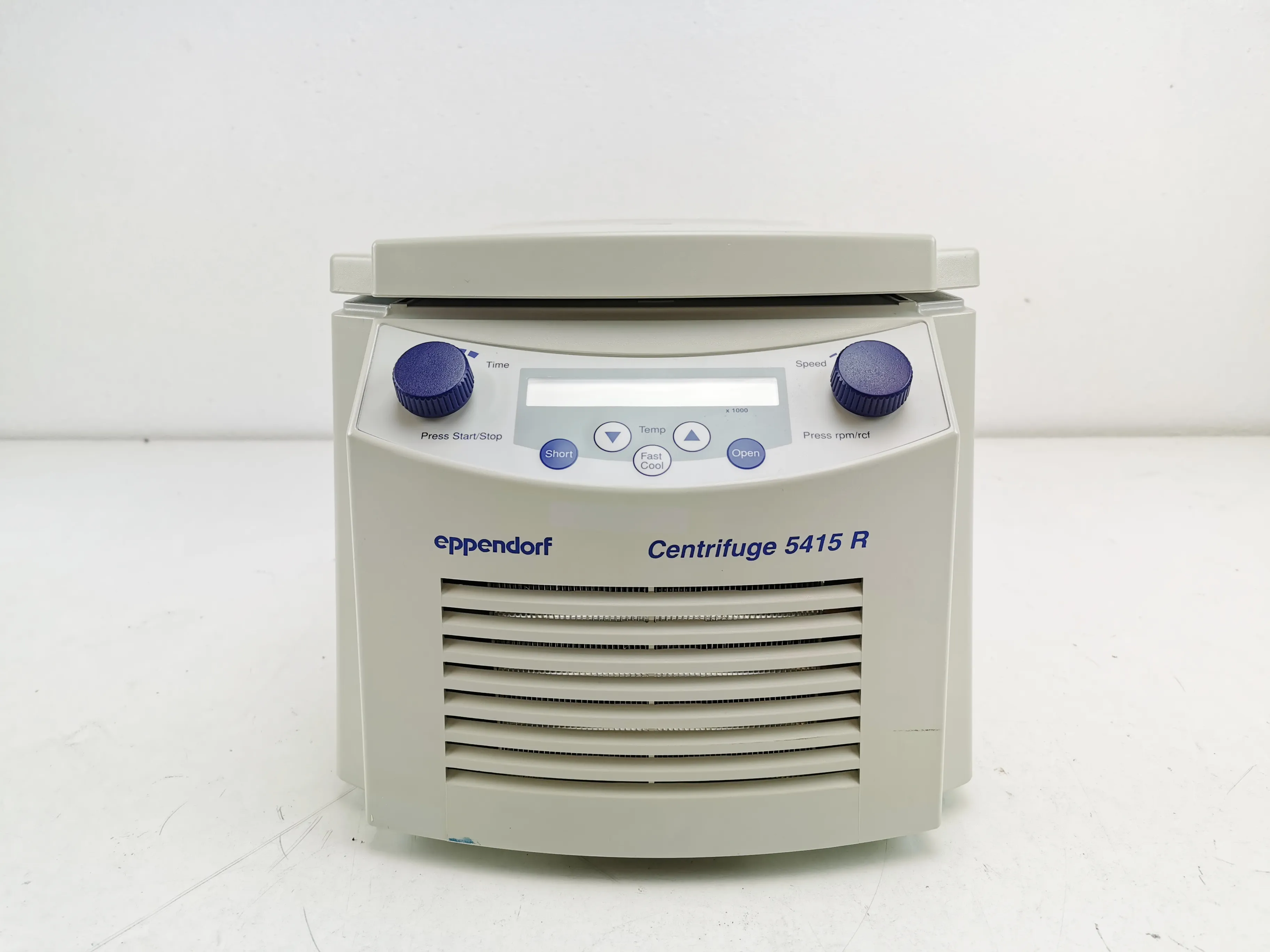 Eppendorf Centrifuge 5415 R Microcentrifuge