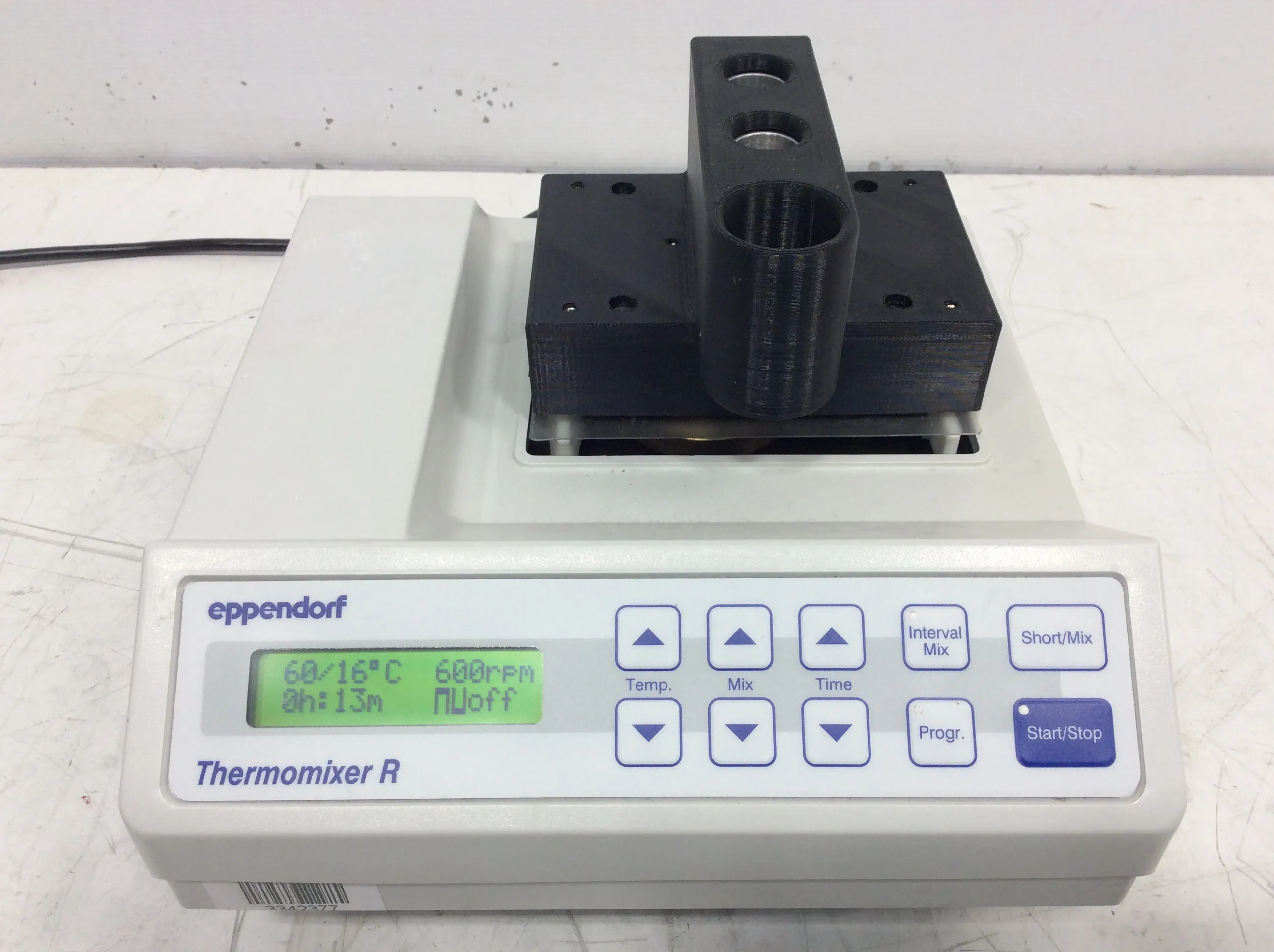 Eppendorf AG Thermomixer R 5355 Vortexer Rotator Shaker