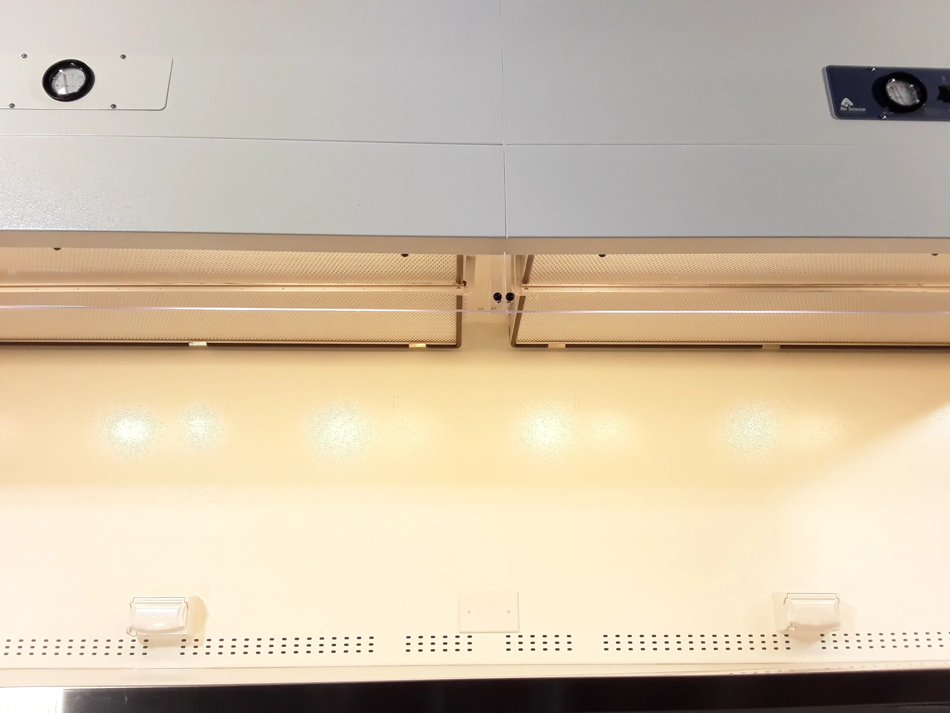 Air Science Purair VFL-96 Laminar Flow Hood