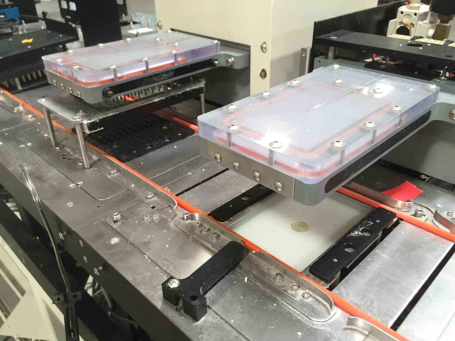 Packard PlateTrak High Throughput Automated Microplate Handling System