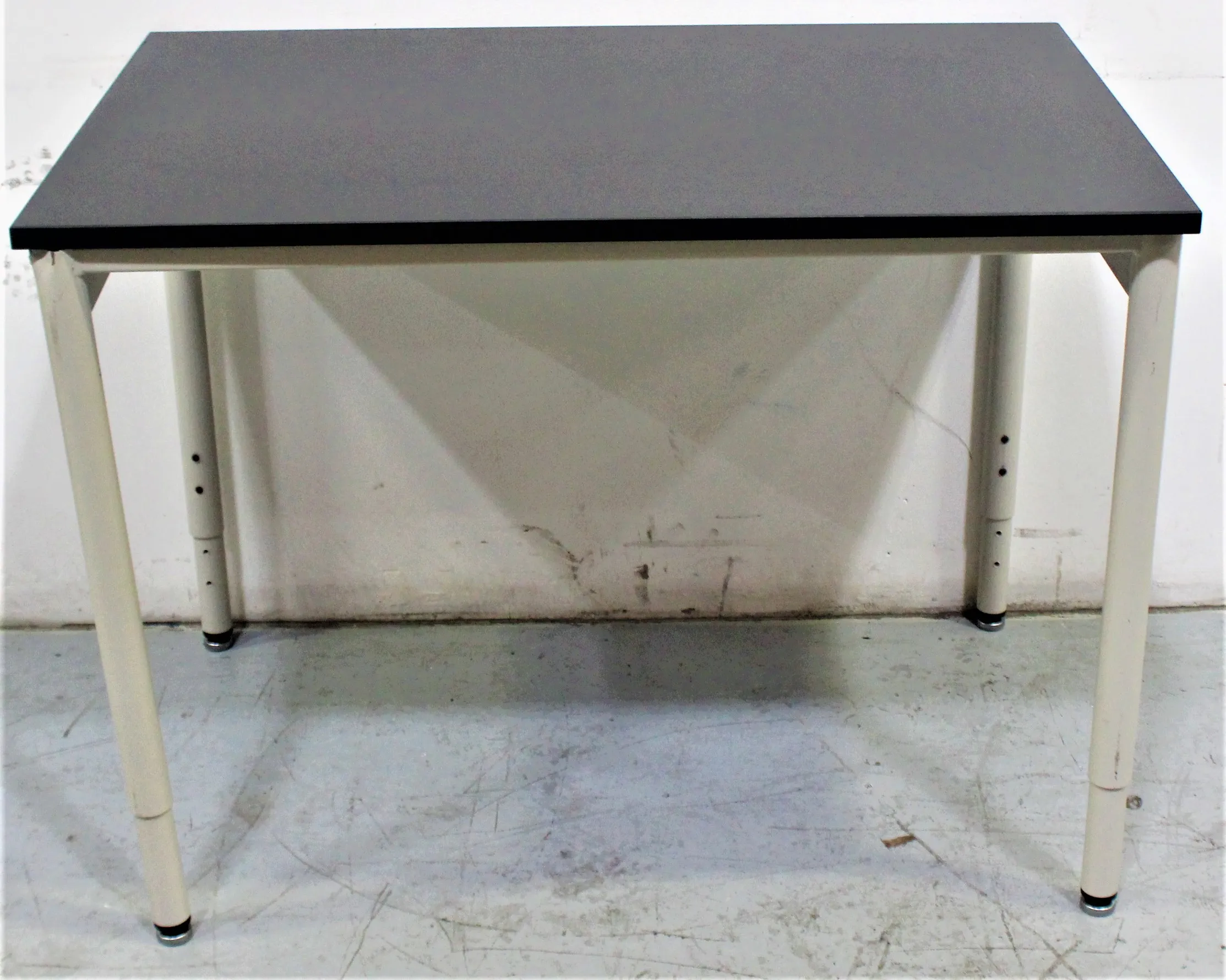 Thermo Scientific 30x48 Post Table Frame