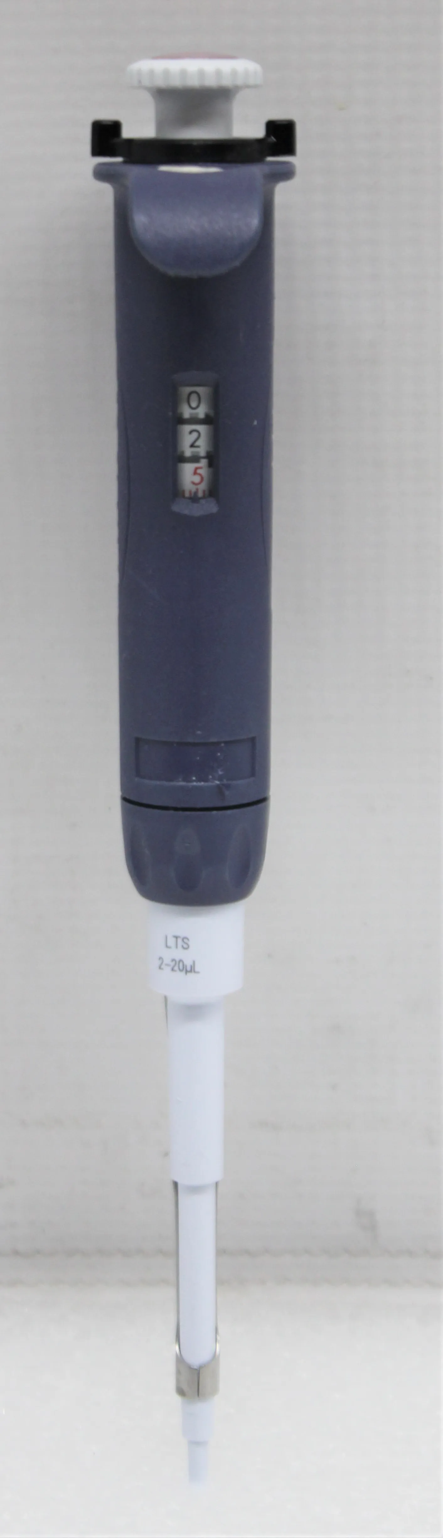 Rainin L-20 Variable Volume Air Displacement Pipette