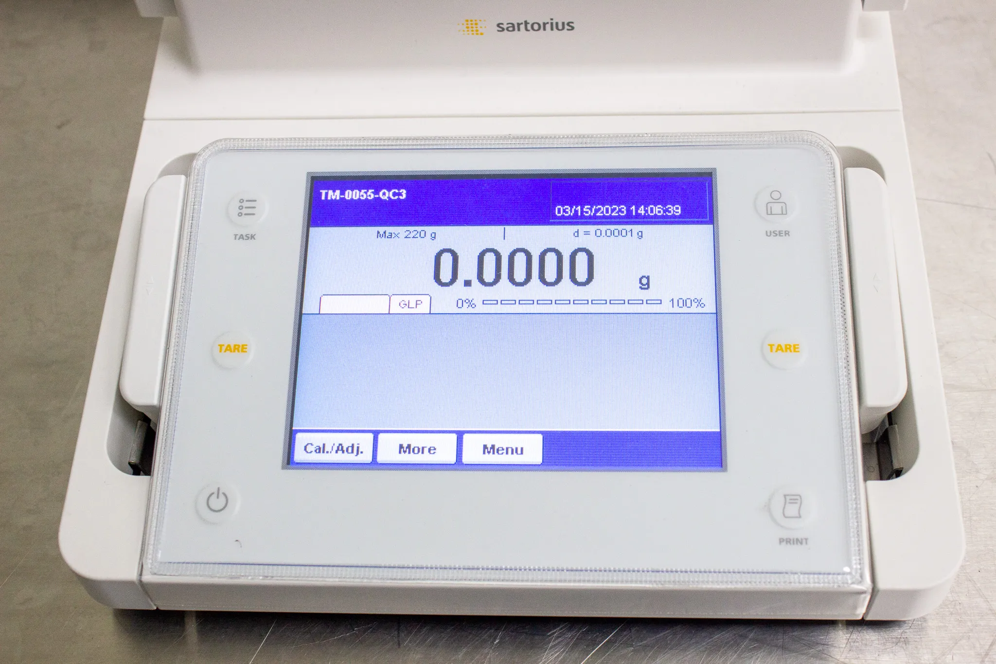 Sartorius Cubis Semi-Micro Balance w/ MSA Display & Draft Shield MSA225S-100-DI