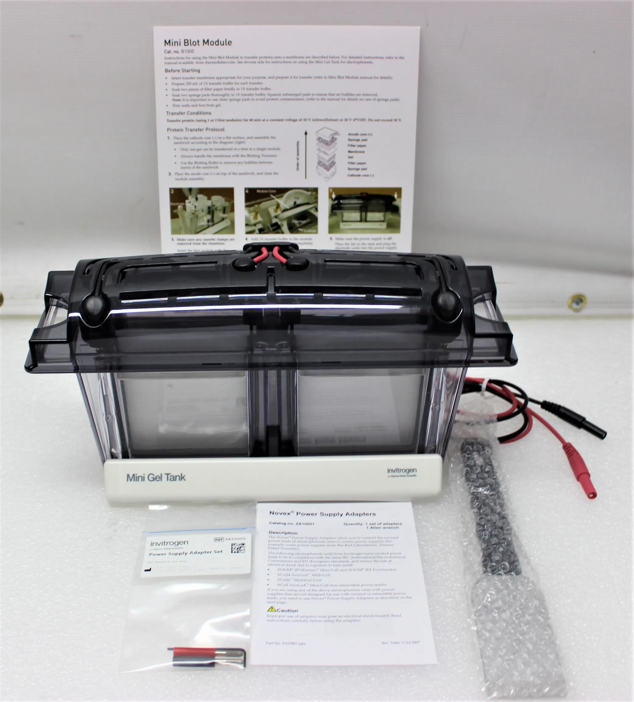 Invitrogen A25977 Mini Gel Tank Electrophoresis Power Supply