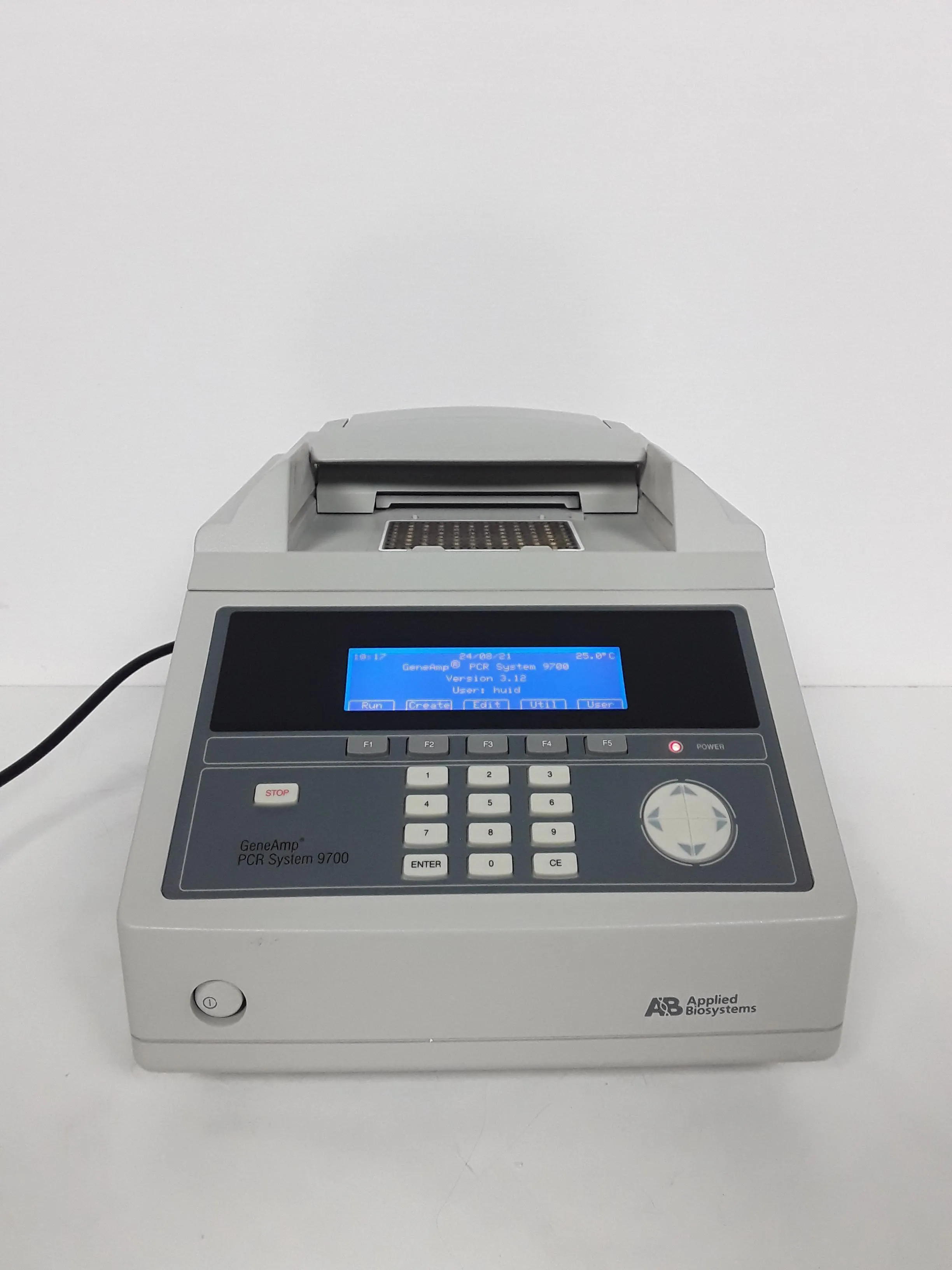 Applied Biosystems GeneAmp PCR System 9700 N8050200 PCR Thermal Cycler