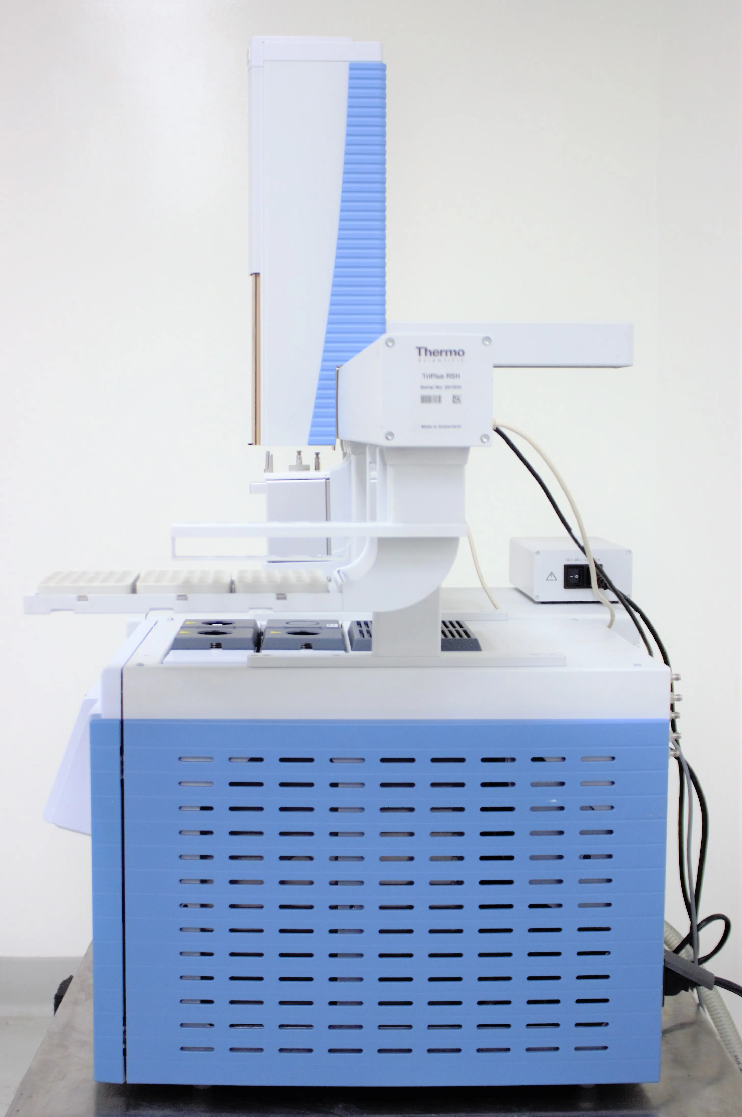 Thermo Scientific ITQ 1100 MS with Trace 1300 GC and TriPlus RSH Autosampler