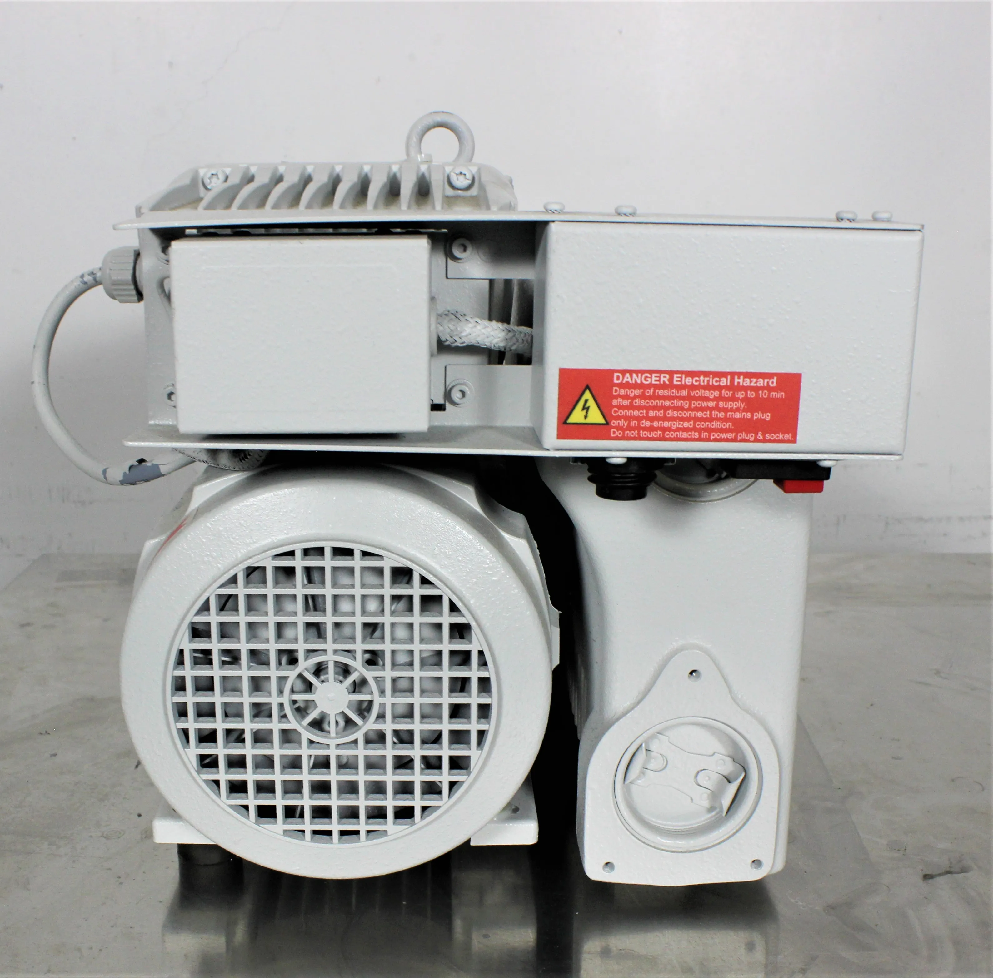 Used Leybold Sogevac SV40 Rotary Vane Vacuum Pump