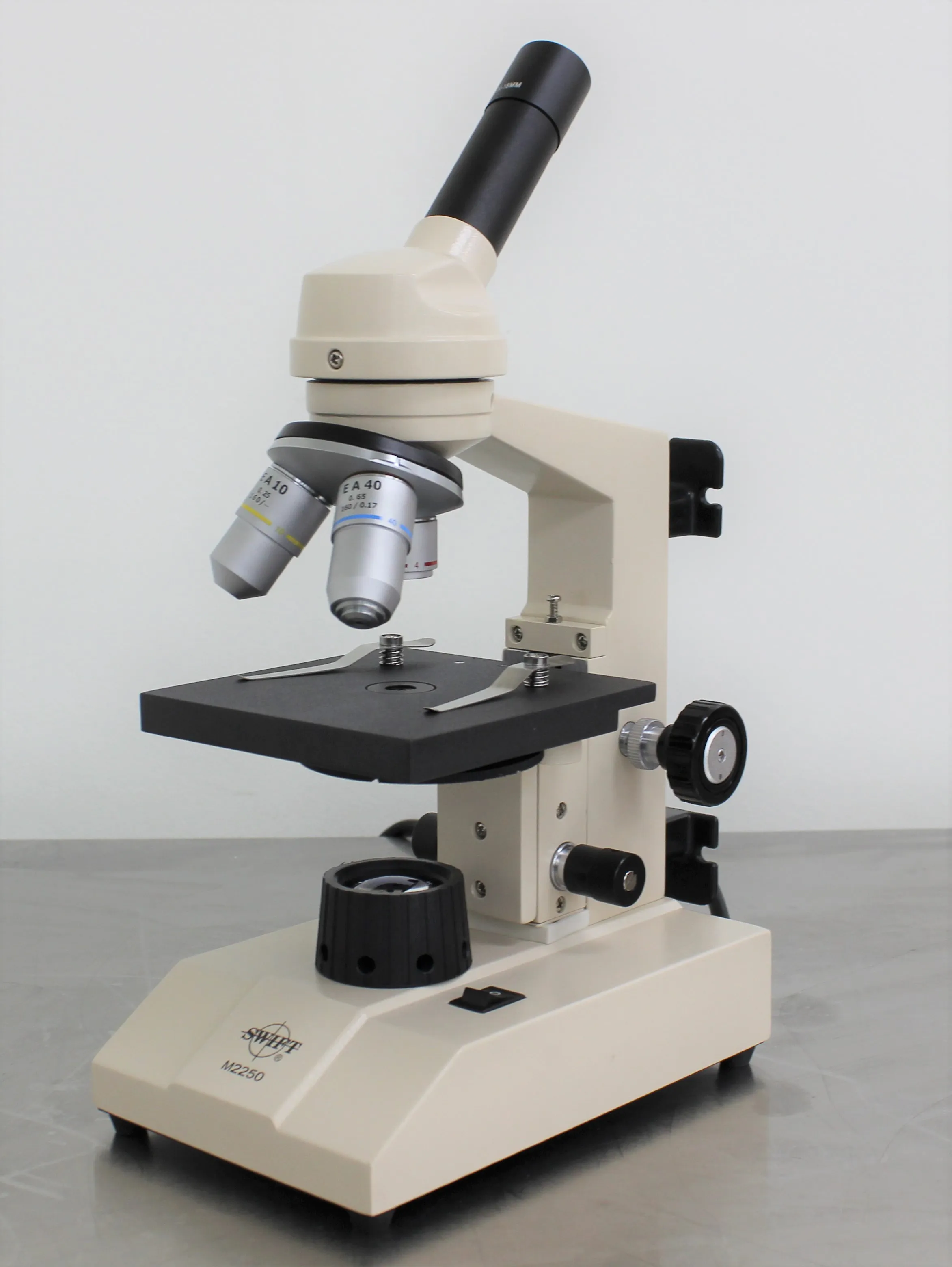 Swift M2250 Cordless LED Compound Microscope