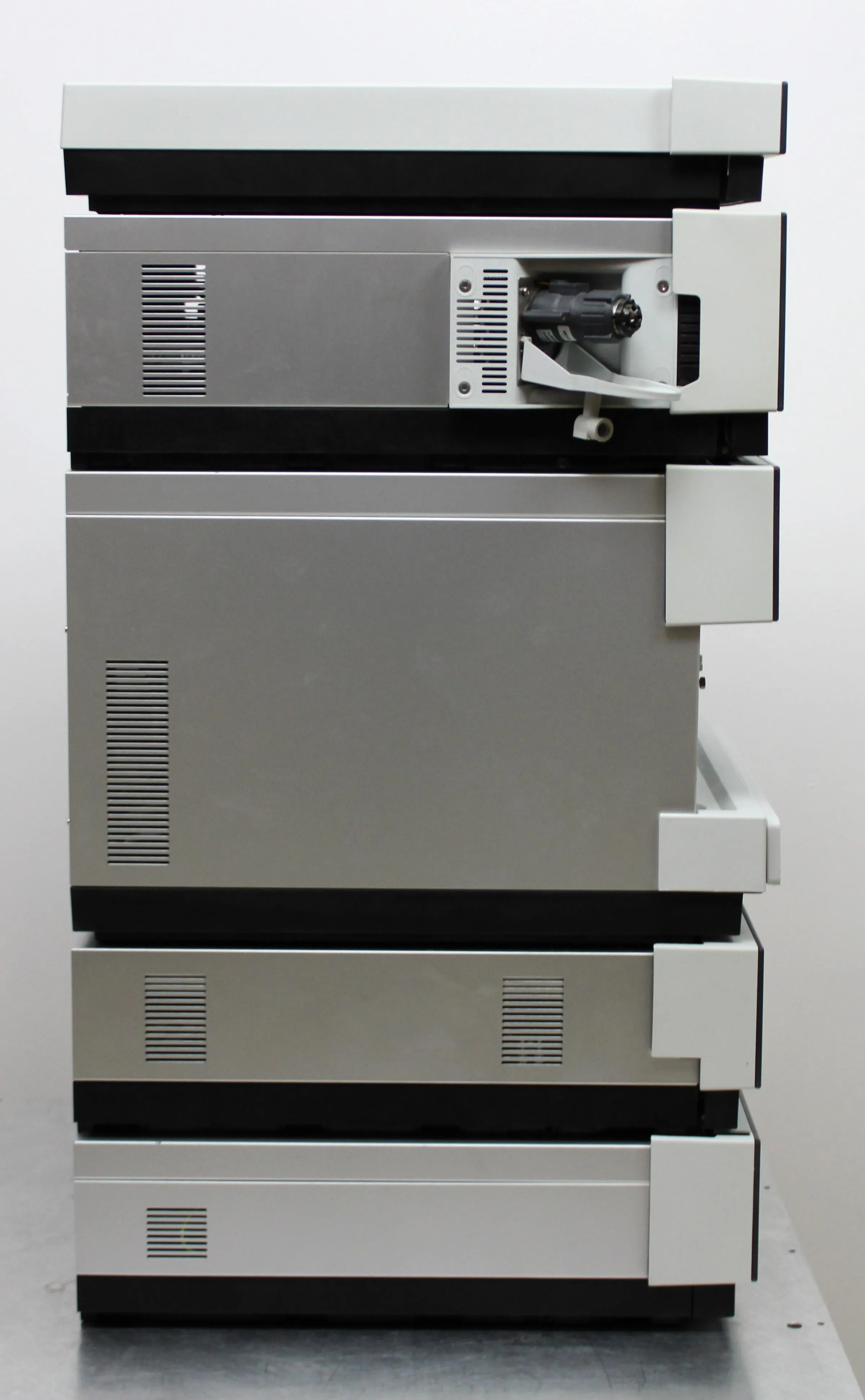 Thermo Scientific Dionex UltiMate 3000 HPLC System with DAD-3000RS Diode Array Detector and More Components