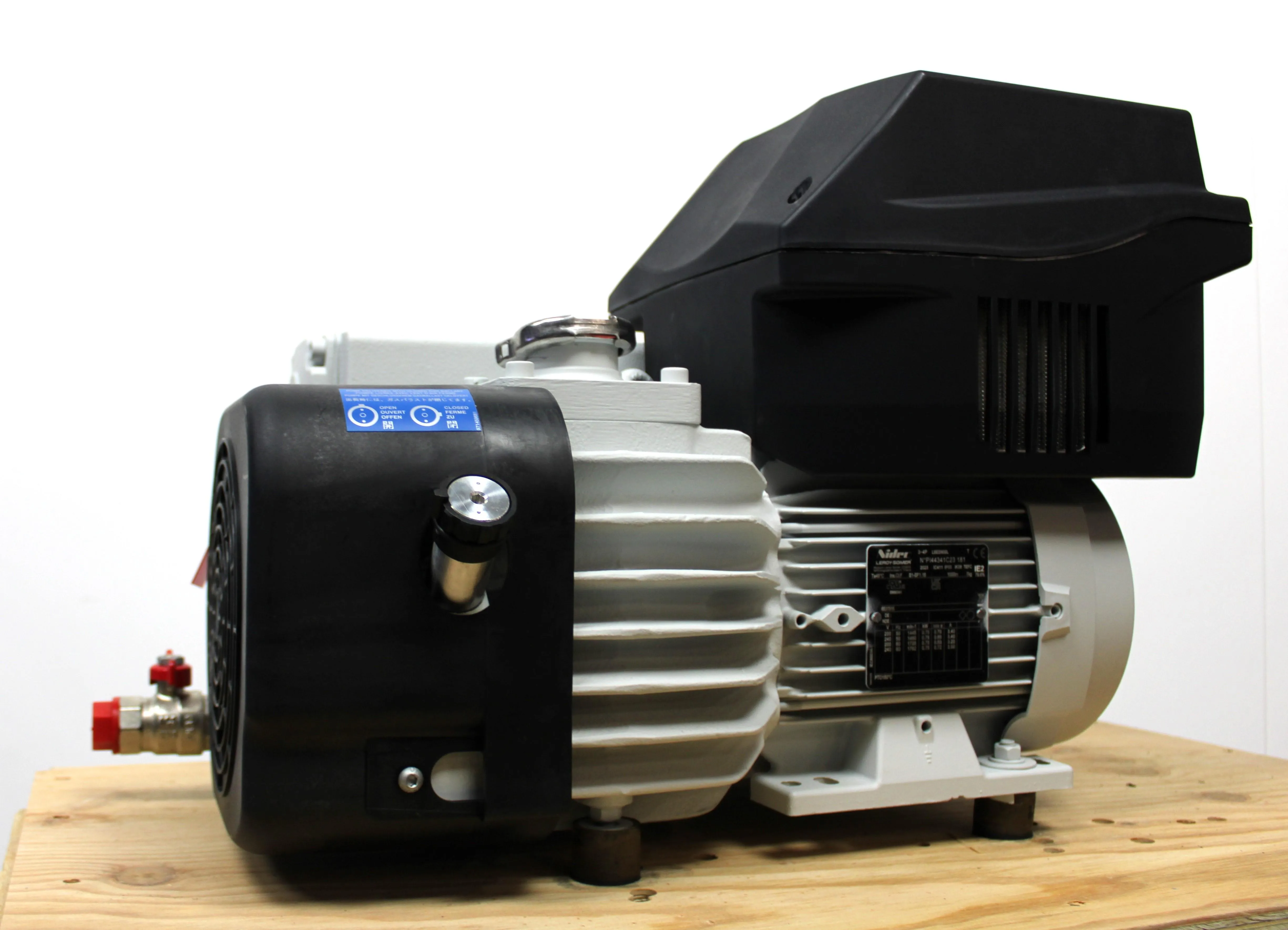 Leybold Sogevac SV65BIFC Vacuum Pump 960465V013003