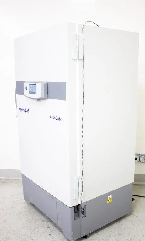 Eppendorf CryoCube F740hi ULT Freezer, 5 Compartments, LN2 Backup