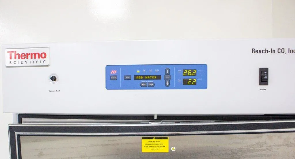 Thermo Scientific Reach-In CO2 Incubator 3950