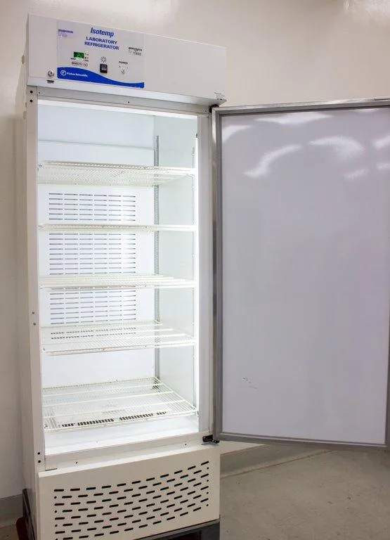 Fisher Scientific Isotemp Lab Refrigerator 13-986-227R