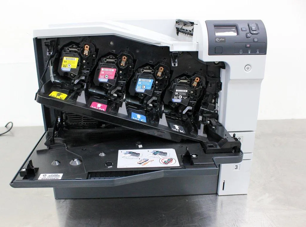 HP Color nLaser Jet CP5525