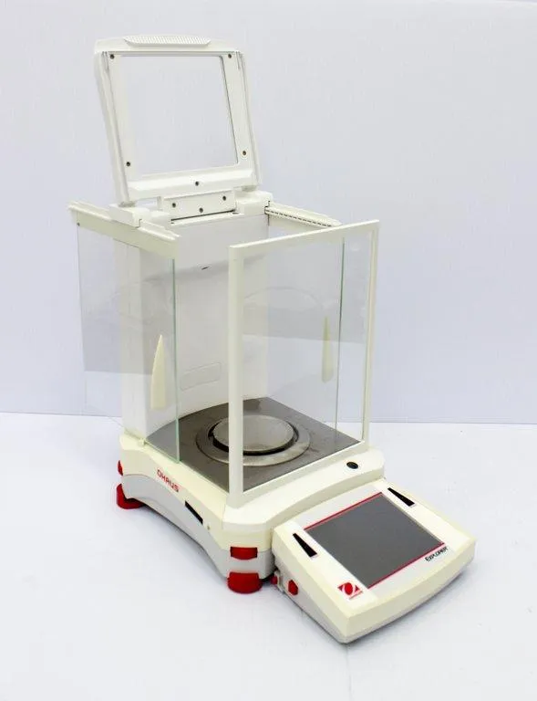 Ohaus EX124 Analytical Balance Scale