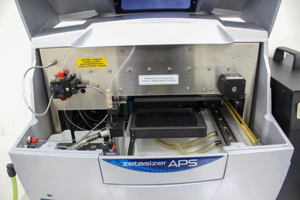 Malvern Instruments Zetasizer APS2000 Particle Size Analyzer with Laird Chiller