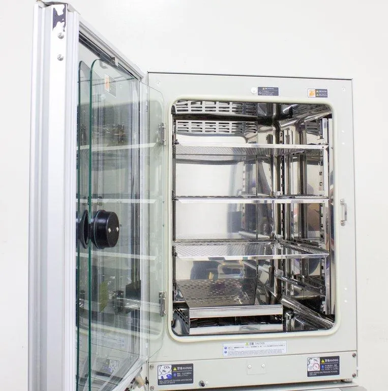 Sanyo MCO-19AIC(UV) CO2 Incubator, 170L