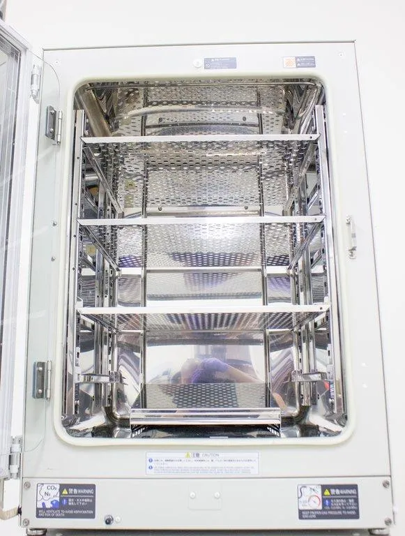 Sanyo MCO-19AIC(UV) CO2 Incubator, 170L