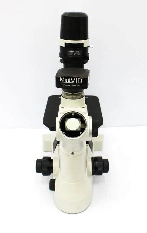 Nikon Eclipse TS100 Microscope with Broken Bottom Eyepiece and Light Bulb Replacement Needed