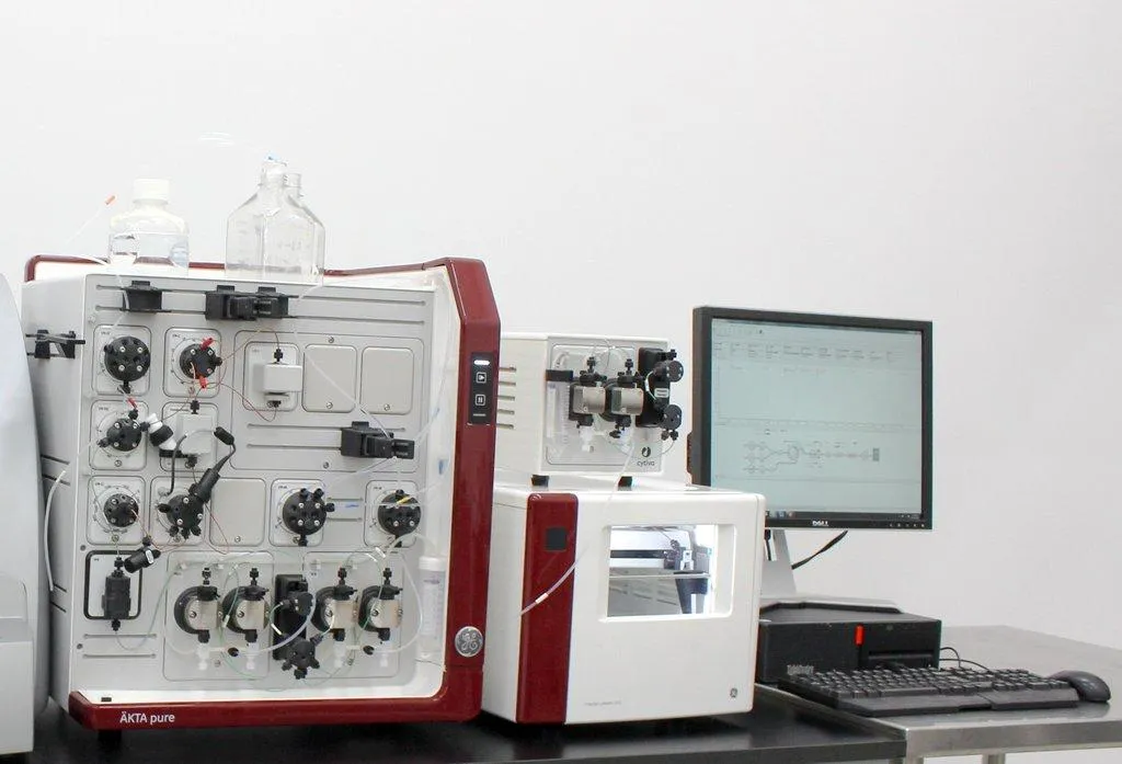 Akta Pure 25L Chromatography System with Fraction Collector and Sample Pump