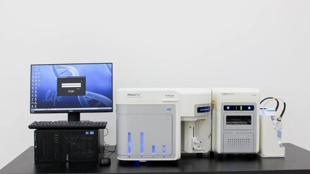 Invitrogen Attune NxT AFC2 Acoustic Focusing Cytometer with CytKick MAX Autosampler