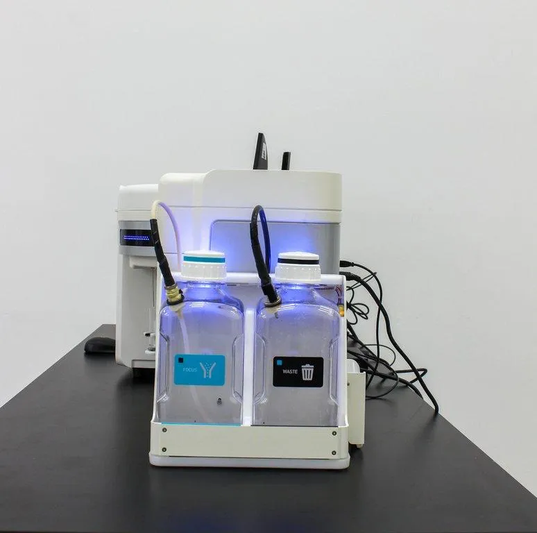 Invitrogen Attune NxT AFC2 Acoustic Focusing Cytometer with CytKick MAX Autosampler