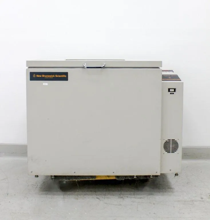 New Brunswick Scientific Co.,Inc. CLASSIC C25KC Incubator Shaker