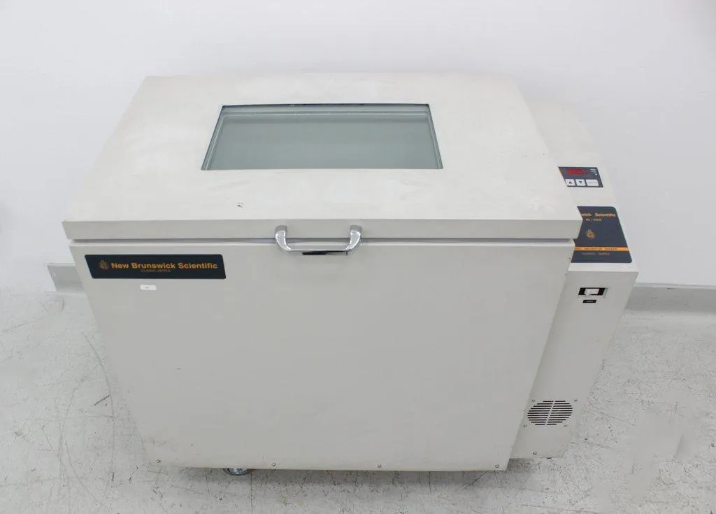 New Brunswick Scientific Co.,Inc. CLASSIC C25KC Incubator Shaker