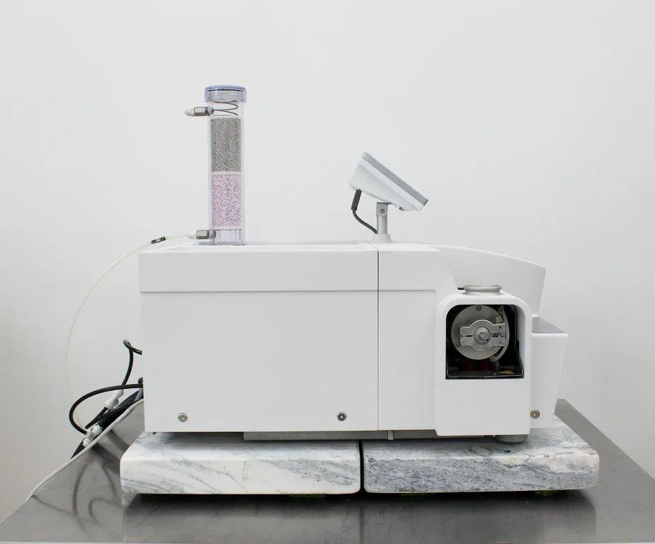 Mettler Toledo TGA/DSC 3+ Stare System Thermal Analysis System with Star e Software and Marble Slabs