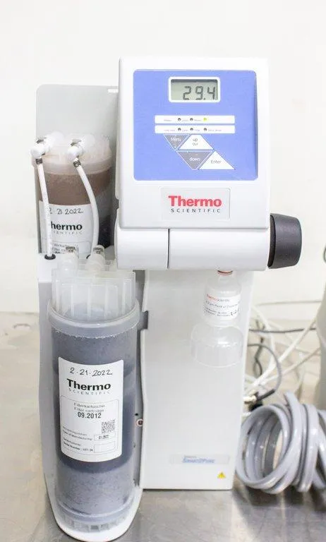 Thermo Scientific Smart2Pure 12 UV/UF Water Purification System with 60L Tank