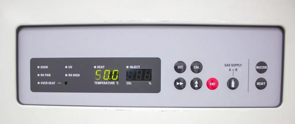 Panasonic MCO-80IC CO2 Reach-In Incubator 851L