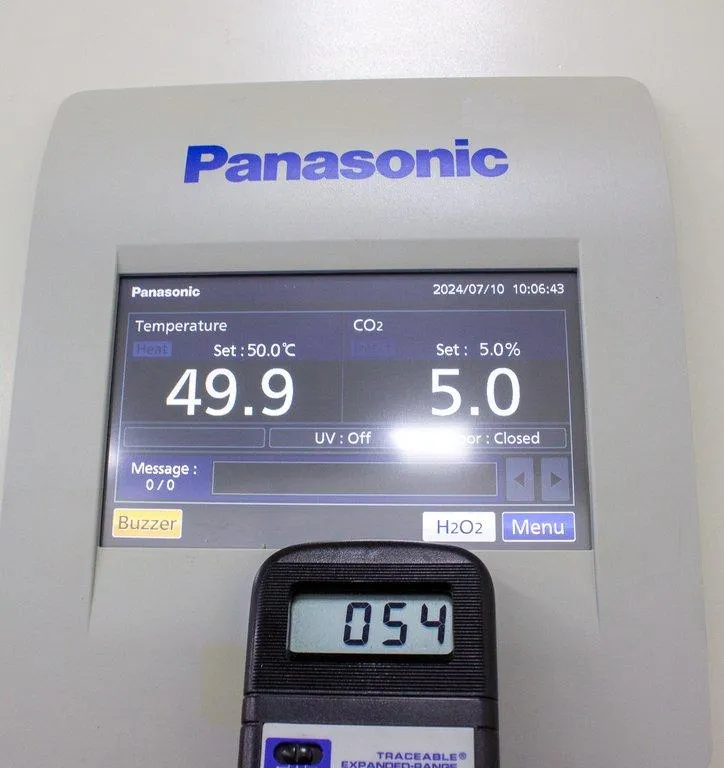 Panasonic MCO-170AICUV-PA Laboratory CO2 Incubator