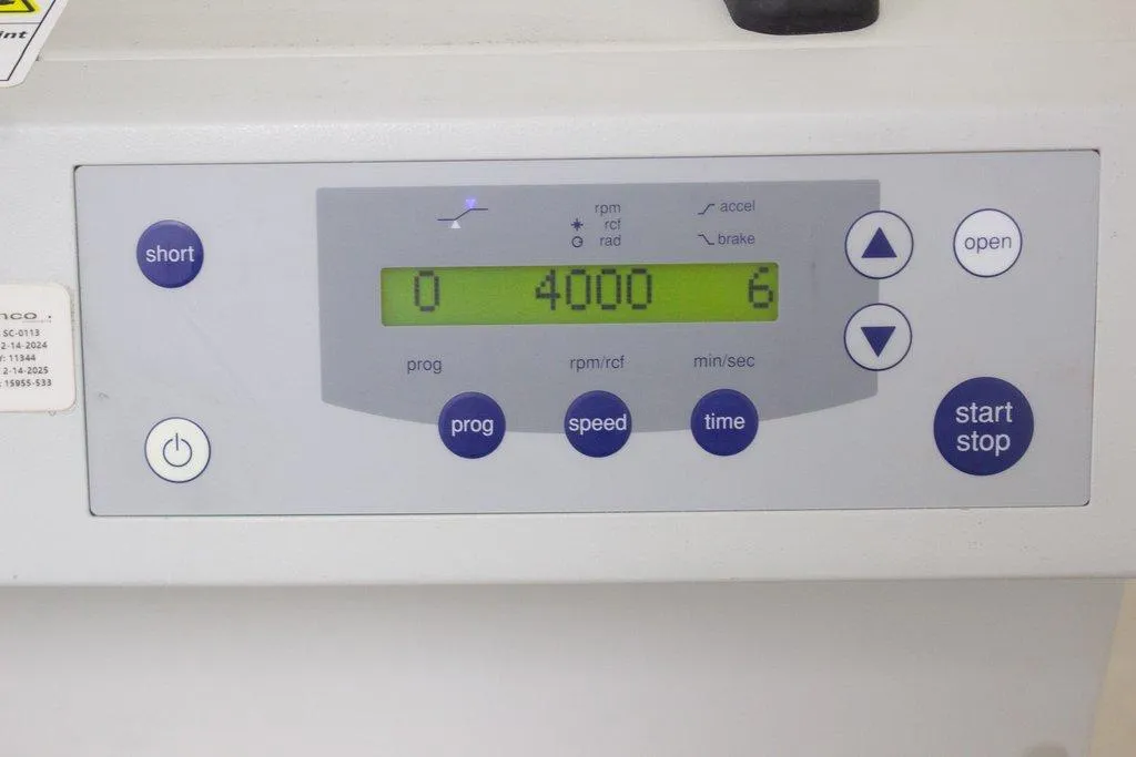 Eppendorf Centrifuge 5810 with A-4-62 Rotor