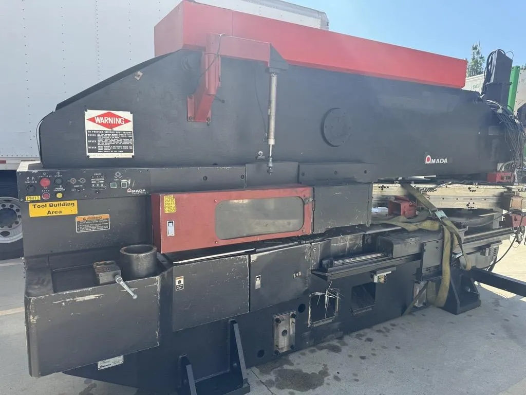 Amada Turret Punch Press VP 305072 - 30 Ton, 1994