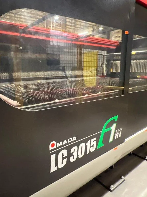 Amada LC3015 F1NT Co2 Laser with Fanuc AF 4000i-B Laser & Orion RKE15002A Inverter Chiller